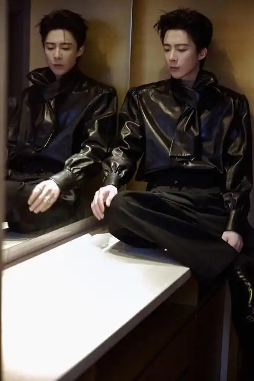 《飞行模式》@华晨宇yu《财神到》@张艺兴《回望》@tfboys-王俊凯《我