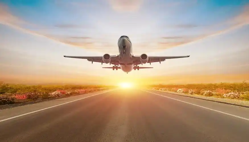 江苏省首家本土航空公司在无锡亮相