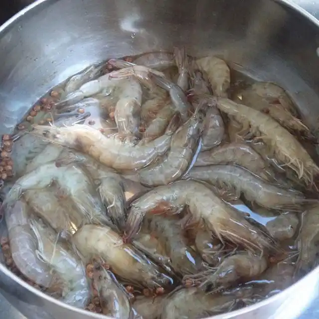 水煮虾你煮对了吗?教你如何煮,原汁原味还不腥