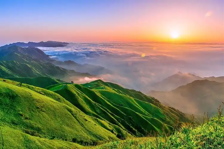 武功山五一3期行摄绿色武功山观星空云海日出卧铺去高铁回