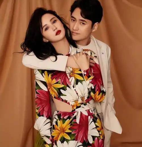 张歆艺发文"娱乐圈不是所有的人都是新手"被群嘲,老公袁弘放下工具