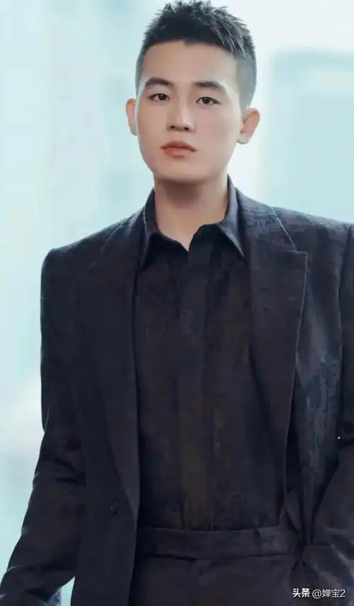 欧豪个人资料及图片(痞帅男孩欧豪—多少青春的梦)