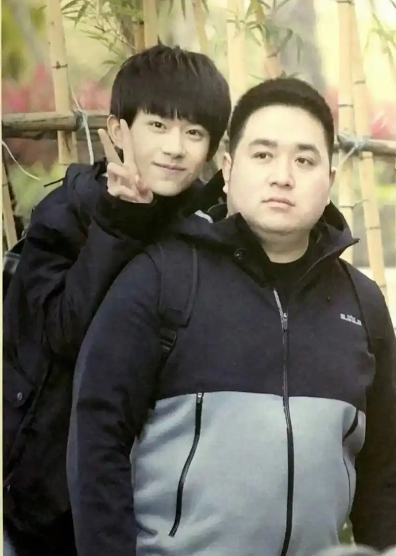 是信任,是陪伴,是在一起走过的好多年好多年…#易烊千玺和胖虎 - 抖音