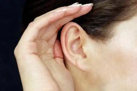 没耳垂的男人一定没福吗 男人没有耳垂性格运势分析