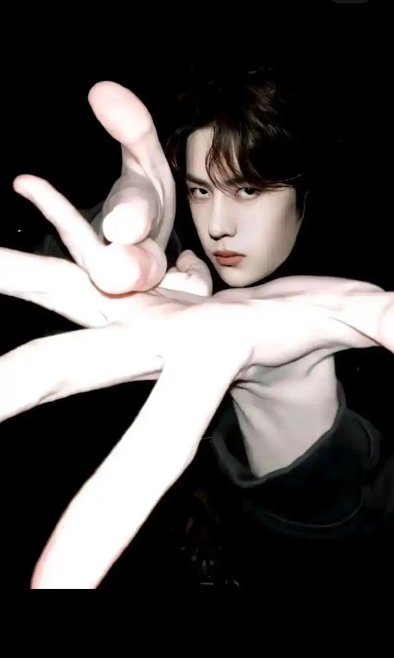 今天是王一博头像,绿色这张我好爱#王一博 #一眼沦陷 #王一 - 抖音