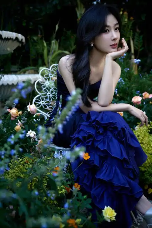 elle风尚大典##elle风尚大典明星红毯##杨紫 两套造型