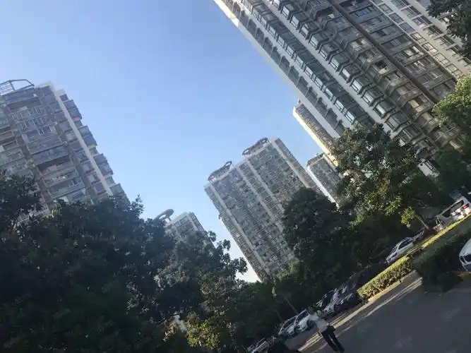 园区地铁5号线华润万家湖畔天城精装自住三房近奥体中心