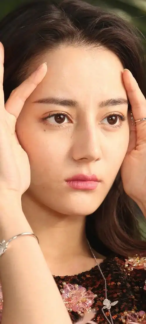 无美颜无滤镜的迪丽热巴