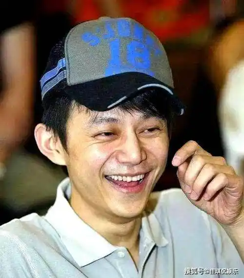 何炅上春晚长沙分会场路透照片曝光