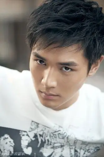 霍政谚,中国内地男演员,1982年6月28日出生于辽宁丹东.