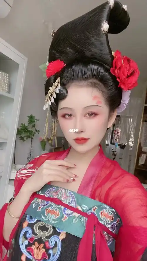 杨贵妃发型教程