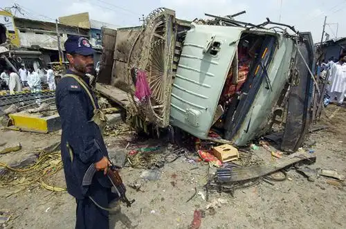 巴基斯坦人弹袭中国工程师车队 中方无伤亡(图)