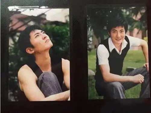 看了郭京飞年轻时的照片,才明白他为何老自称小鲜肉,可参考沈腾_演技