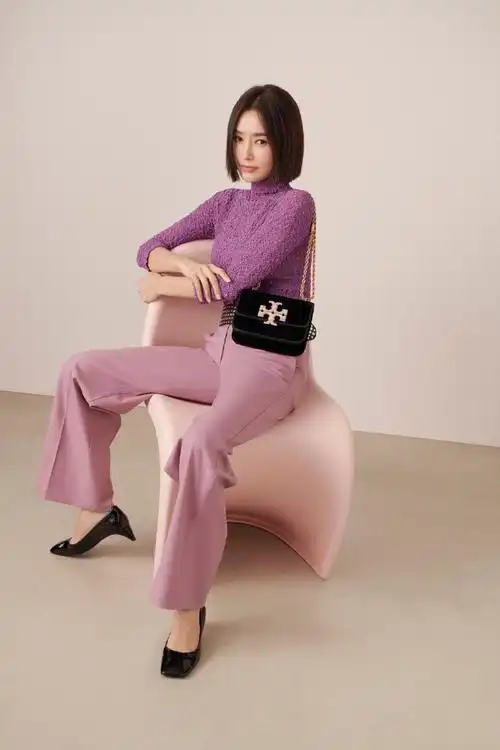 #toryburch品牌代言人秦岚##toryburch2023假日系列##星动toryburch#