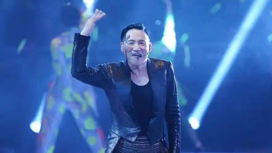 张学友:92年被封为亚洲歌神,01年被评为印度影帝_因为_演技_作品