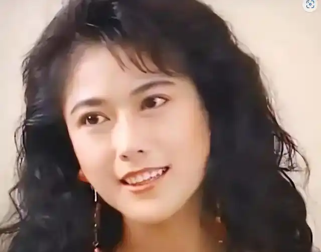 "台湾第一美人"戈伟如:甩掉金城武,两嫁豪门,今59岁过得如何