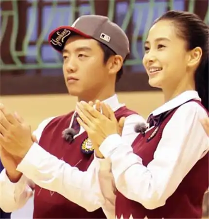 【图】郑恺和baby的照片显亲密 怕误会切身访问黄晓明