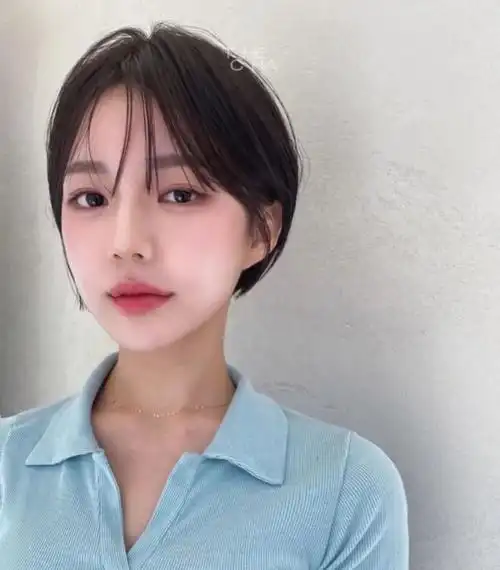 简略又时髦的挂耳短发,清爽利落又都雅关注发型图片库,每资量享好发型