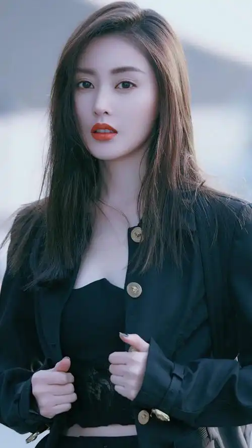 据张天爱的好友表述:"她曾不止一次提出想跟他结婚.