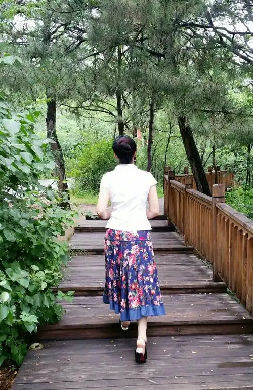 背影——可以这样雅,简约共赏,静美流年……东方风华.