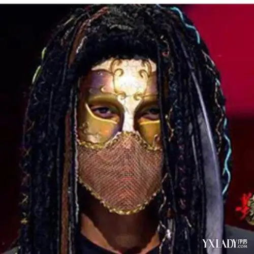 蒙面歌王流浪者演唱《要死就死在你手里》 听者荡气回肠