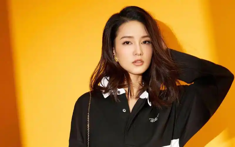 李沁时尚写真图片桌面壁纸