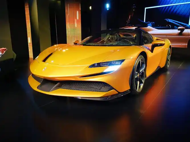 法拉利sf90 spider国内首发 售价499.8万元起