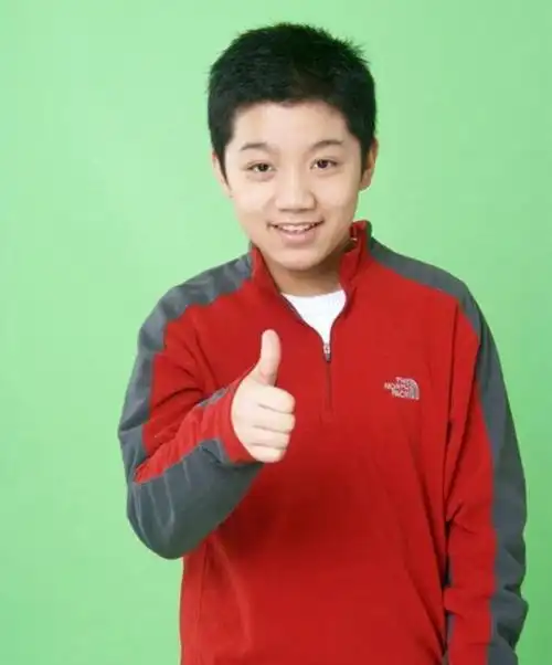 尤浩然:3岁走红,8岁家喻户晓,拍戏导致腰椎受损,如今成路人