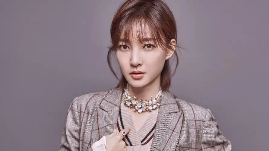 王丽坤明星明星风尚壁纸