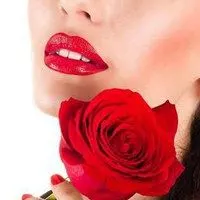 红唇鲜花不露脸头像【点击鼠标右键下载】