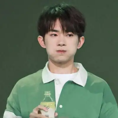 易烊千玺可爱可爱帅气头像