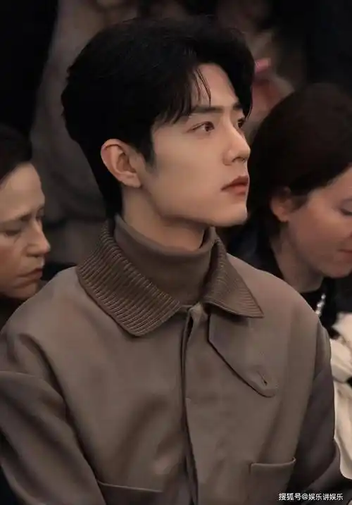 跨界破界闯世界从来不是肖战的一句口嗨slogan,而是切切实实可以钢铑