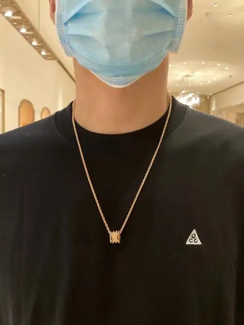 宝格丽男士项链,送给你最爱的他#宝格丽bvlgari