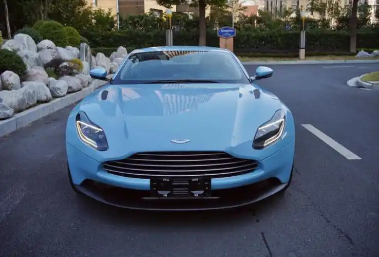 阿斯顿马丁db11磨砂玻璃蓝