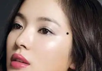 为何美人痣位置不同,命运就不同!如何区分呢?