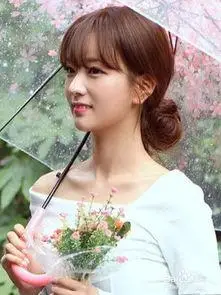 适合亚洲女生的发型可爱又减龄的齐刘海图片刘海百搭发型