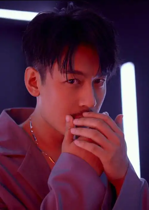 娱乐圈再添大瓜,男明星家暴被"实锤",影响恶劣可能被圈内封杀-蘑菇号