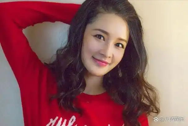 还记得她在《我们相爱吧》里