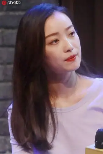 硬照女王倪妮在外媒镜头里崩了果然中国的镜头都自带滤镜