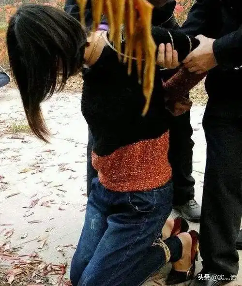 如果女死刑犯在行刑前发现怀了身孕,会被如何处理?