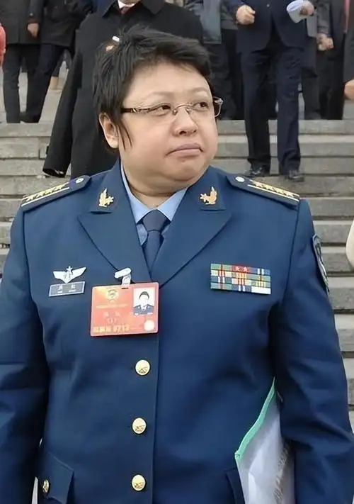 韩红请战《歌手2024》支援那英,网友调侃"第三次世界大战来了"