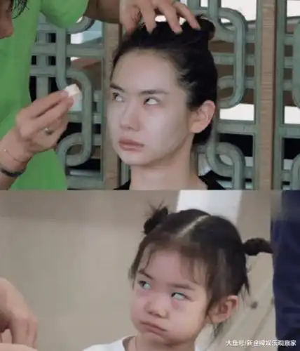 终于知道什么叫做复制粘贴lucky和戚薇连翻白眼的表情都一模一样