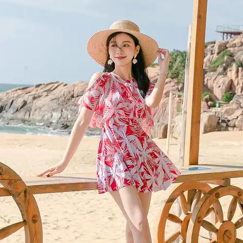 泳衣女新款连体保守遮肚女士游泳衣韩国ins泡温泉泳装