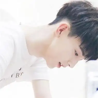 单身男生帅气高清头像图片 超好看男生真人个性微信头像大全