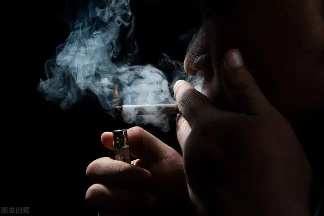 "事情败露了,我们中有一个要出事"