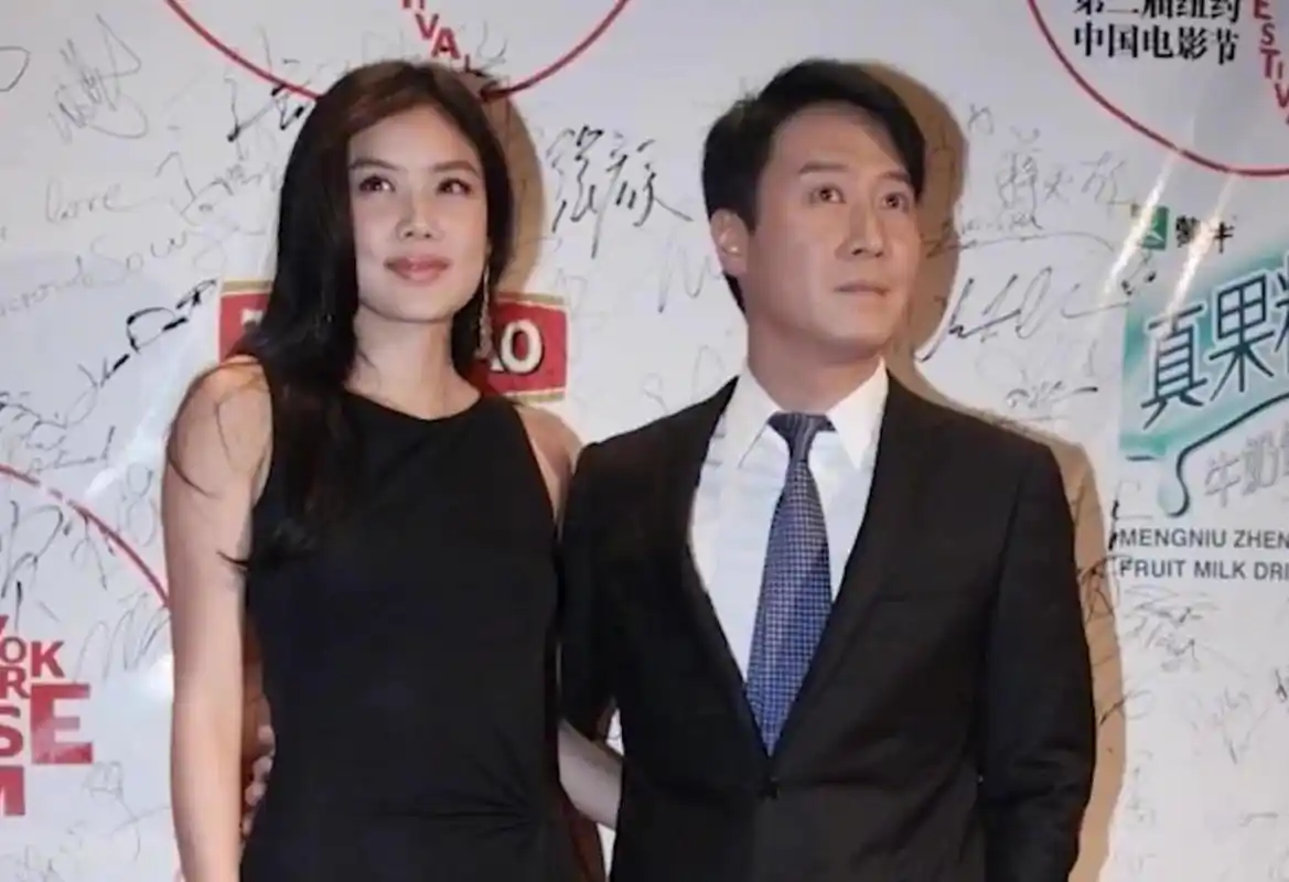 黎明乐基儿真的配一脸