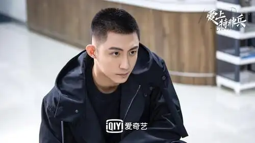 黄景瑜爱上特种兵黄景瑜梁牧泽