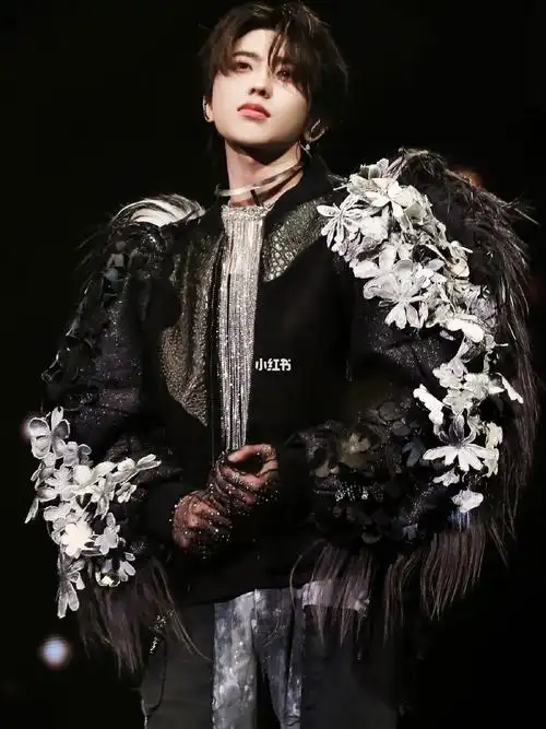 蔡徐坤2021演唱会壁纸