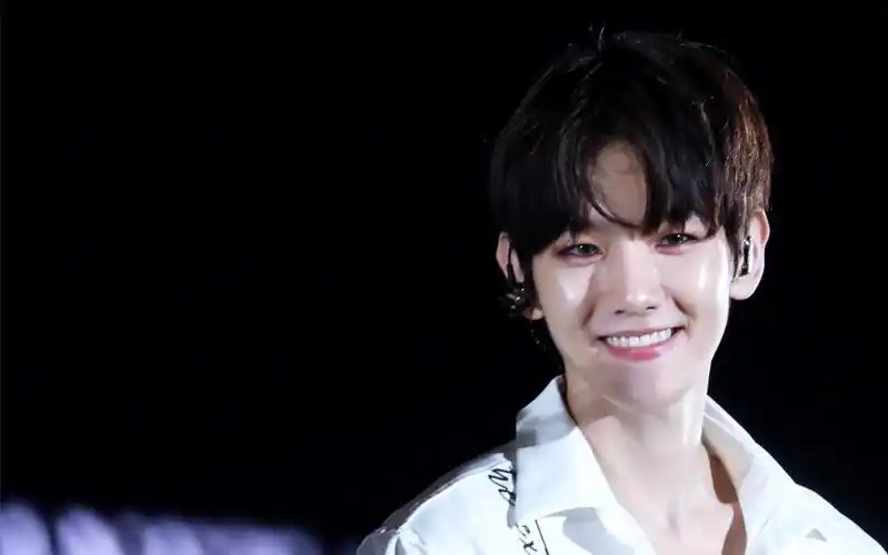 边伯贤成为本命的铁证之从爱上你的笑容开始