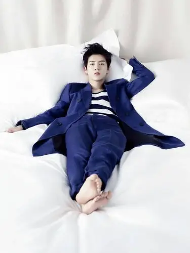 关注  明星 美妆 评论 收藏